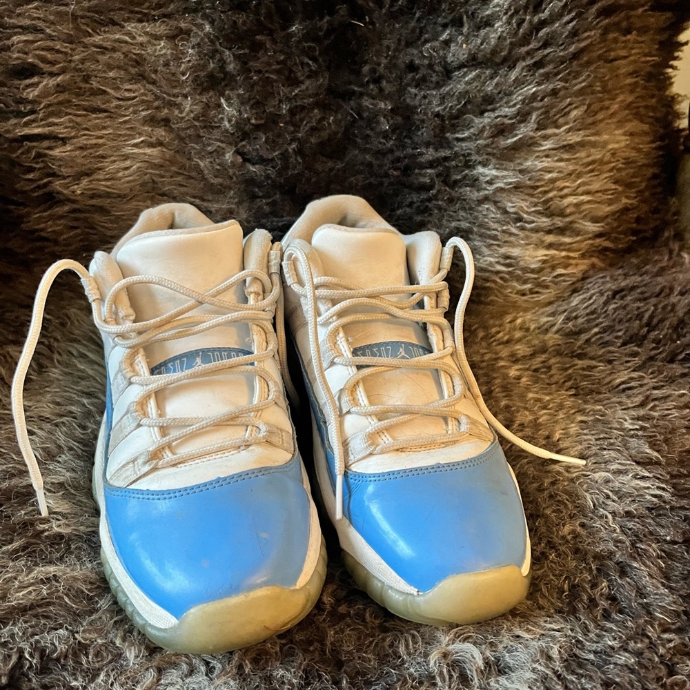 Jordan Blue and White Sneakers Classic Athletic Design